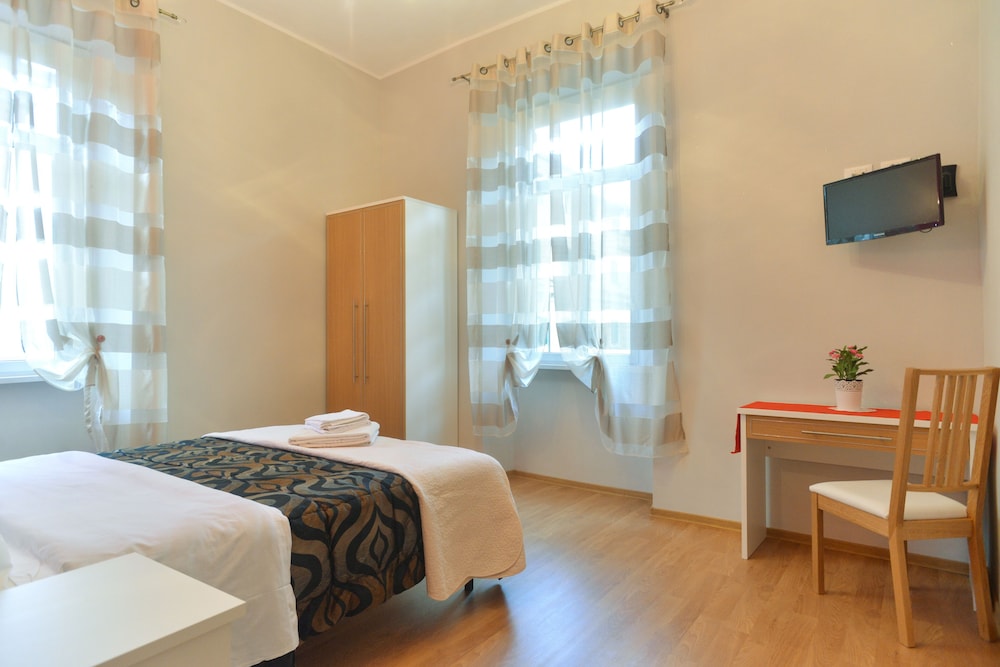 B&T Rooms Trani 15