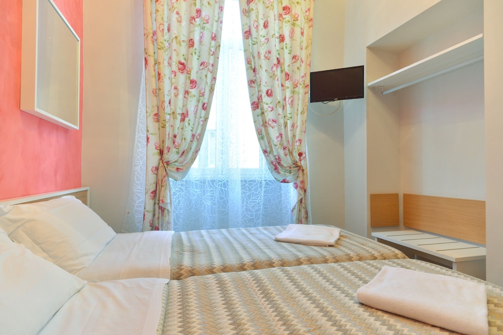 B&T Rooms Trani 10
