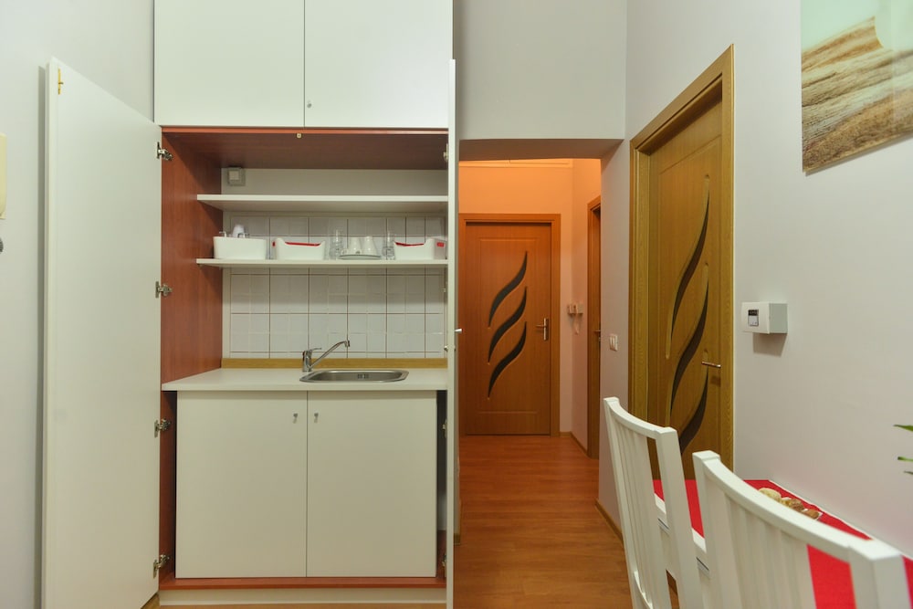 B&T Rooms Trani 18