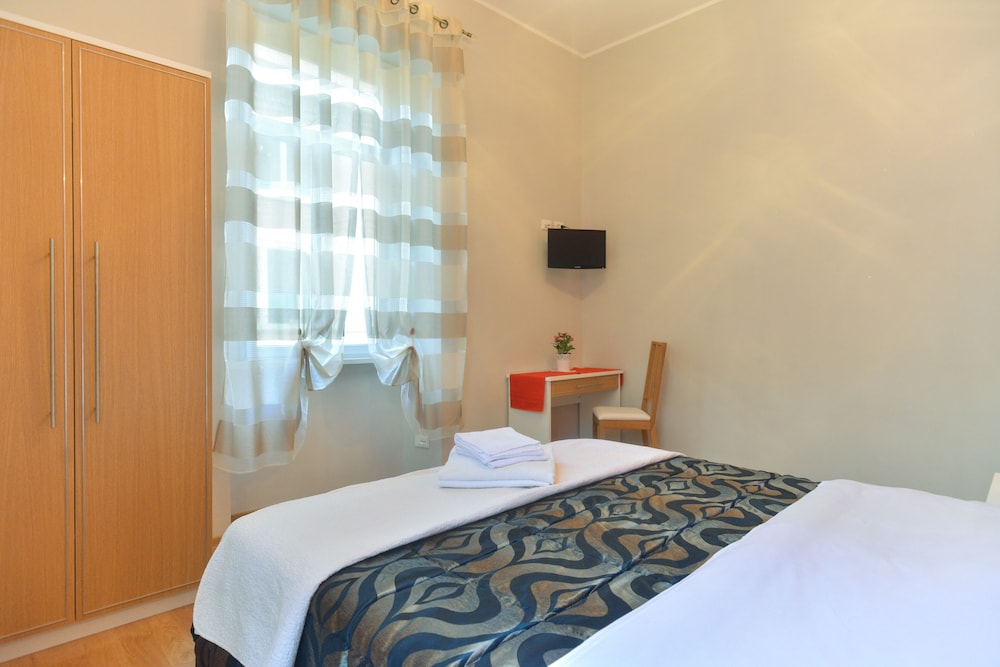 B&T Rooms Trani 5