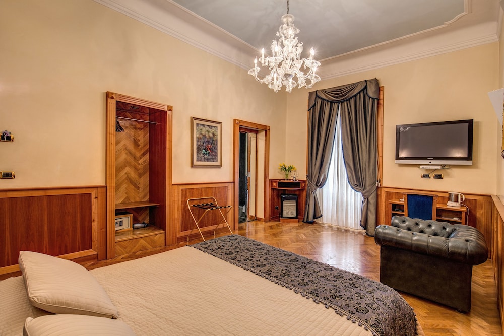 Relais Conte di Cavour 5