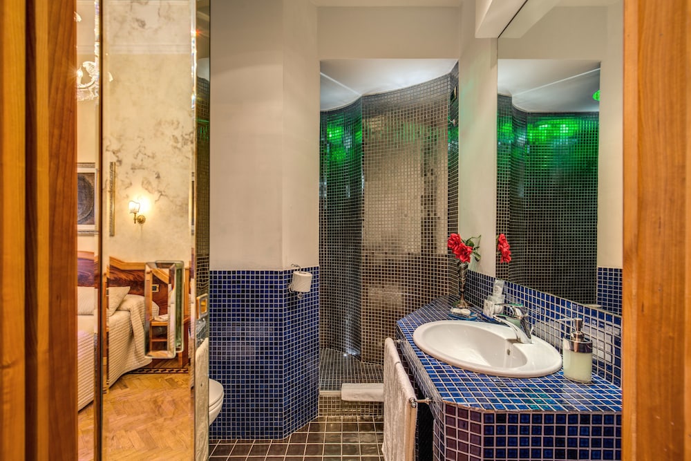 Relais Conte di Cavour 16