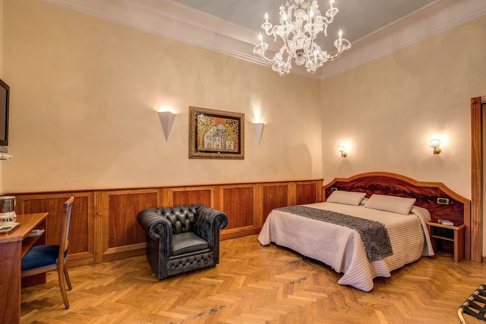Relais Conte di Cavour 7