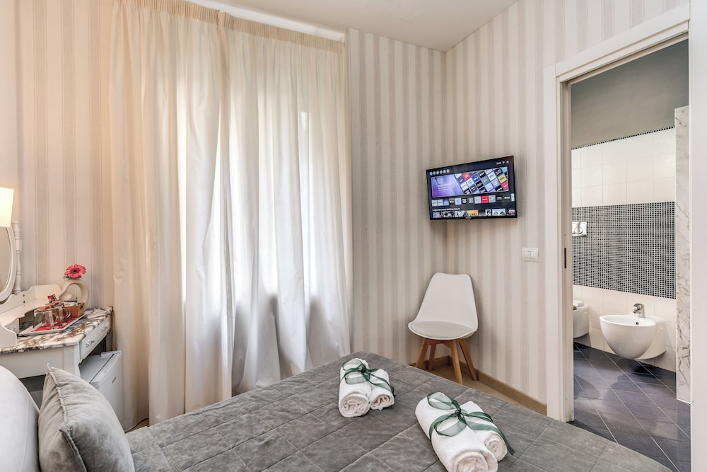 Marta Inn Rome 11