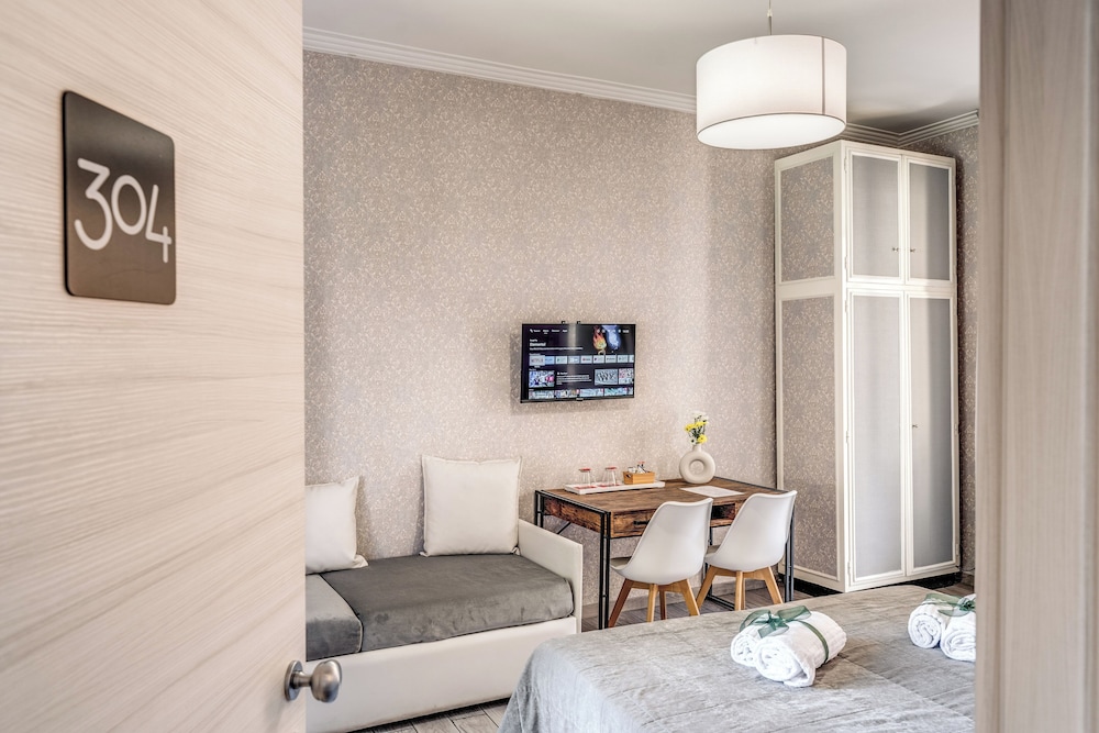 Marta Inn Rome 12