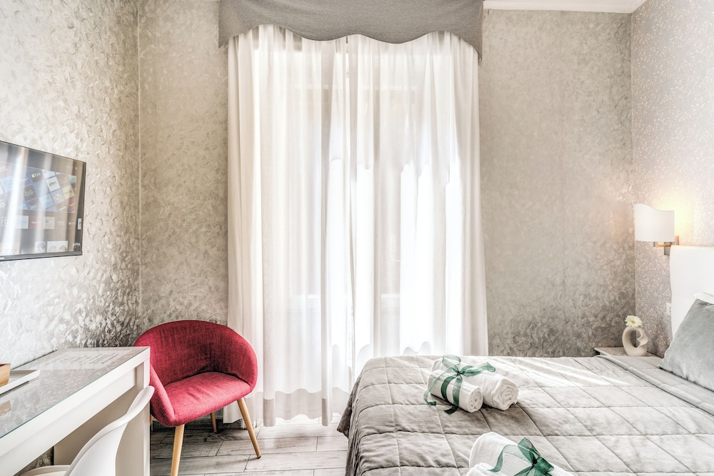 Marta Inn Rome 16