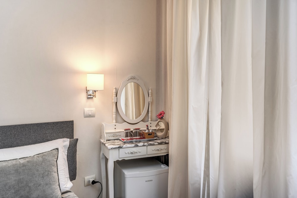 Marta Inn Rome 3
