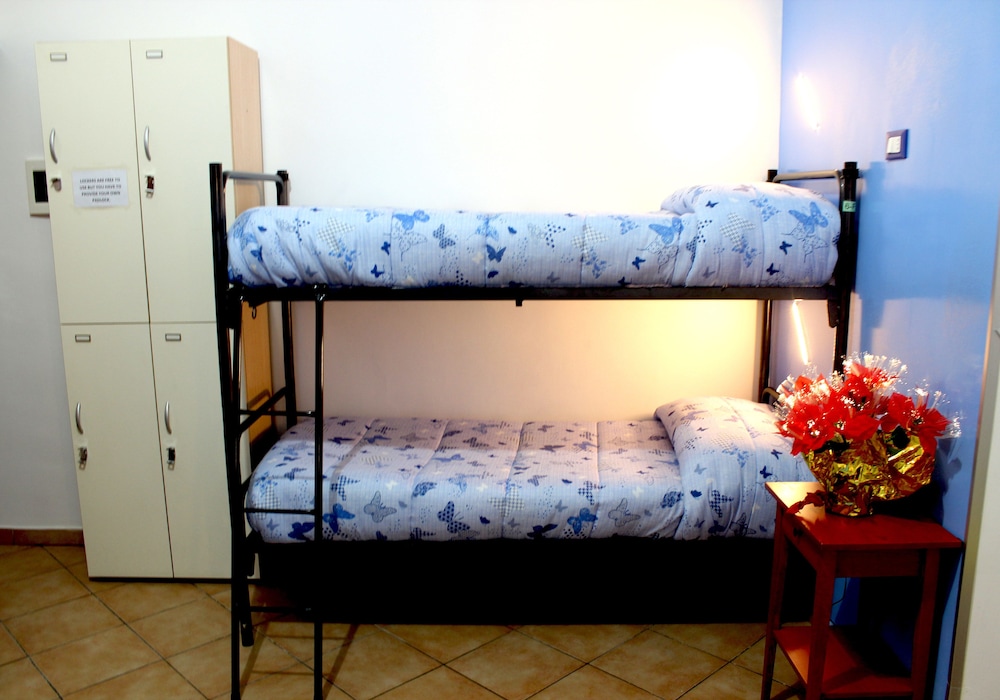 Legends Hostel 18