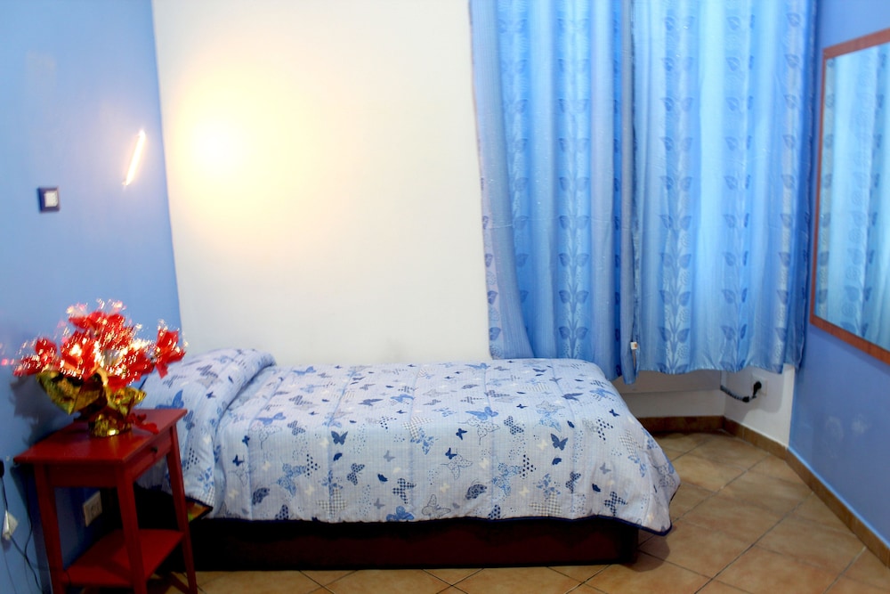 Legends Hostel 21