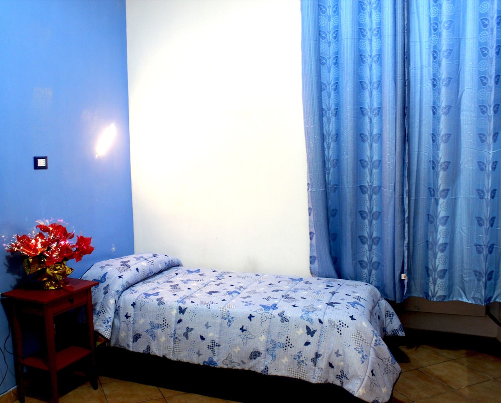 Legends Hostel 20