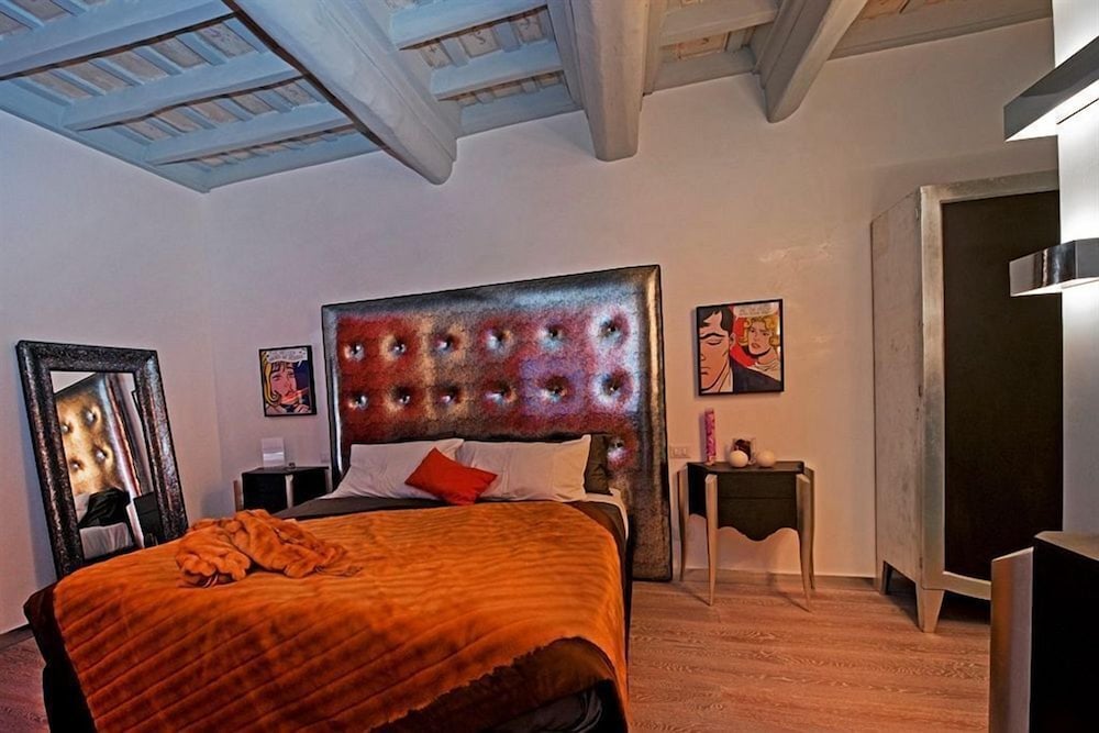 Pantheon Relais 9