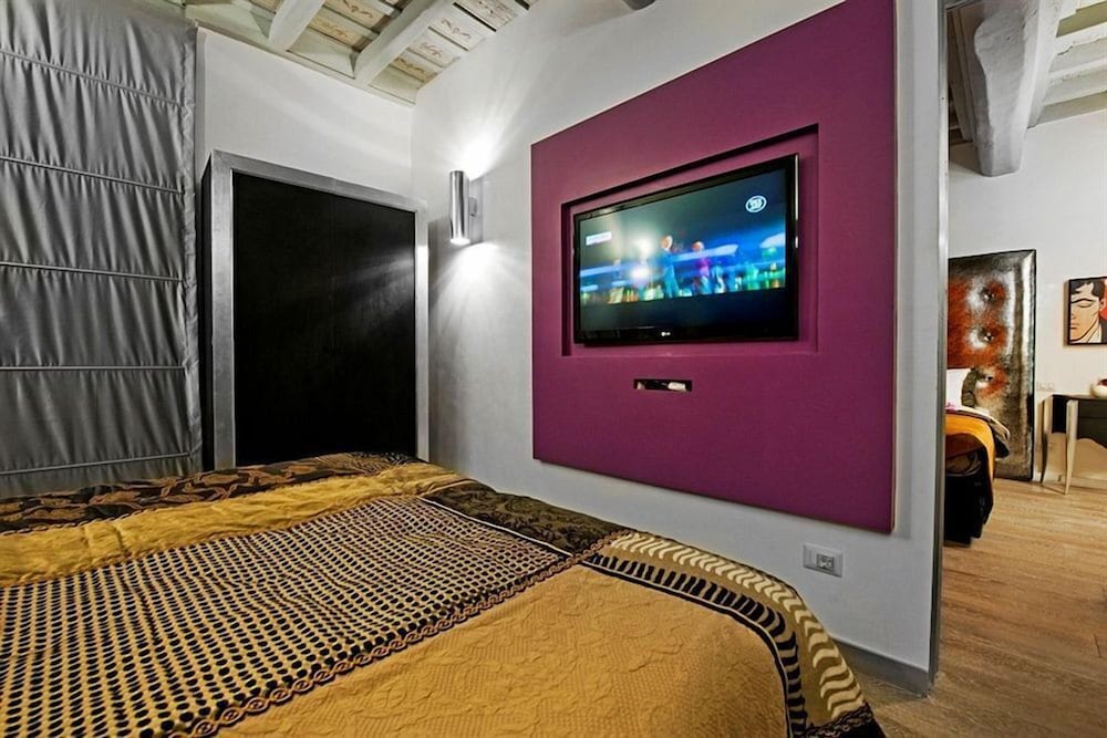 Pantheon Relais 17