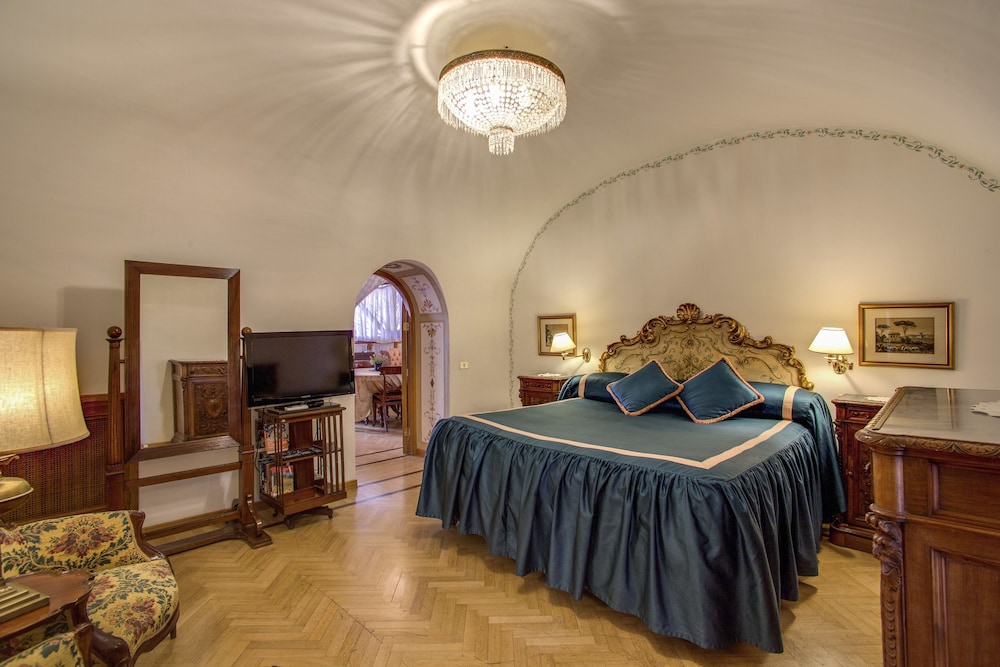 Navona Gallery & Garden Suites 5