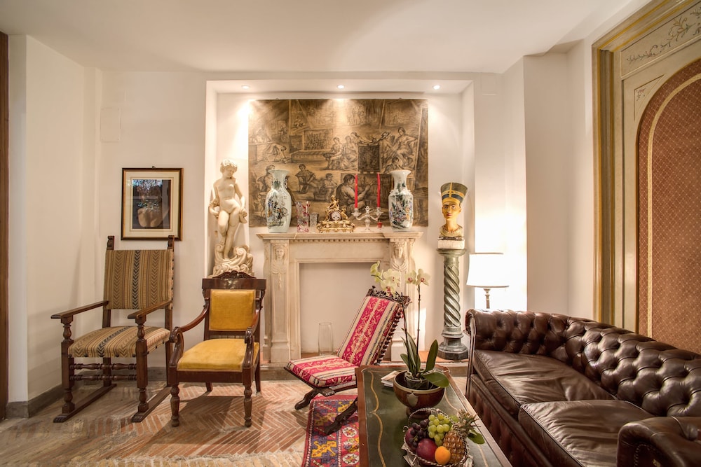 Navona Gallery & Garden Suites 3