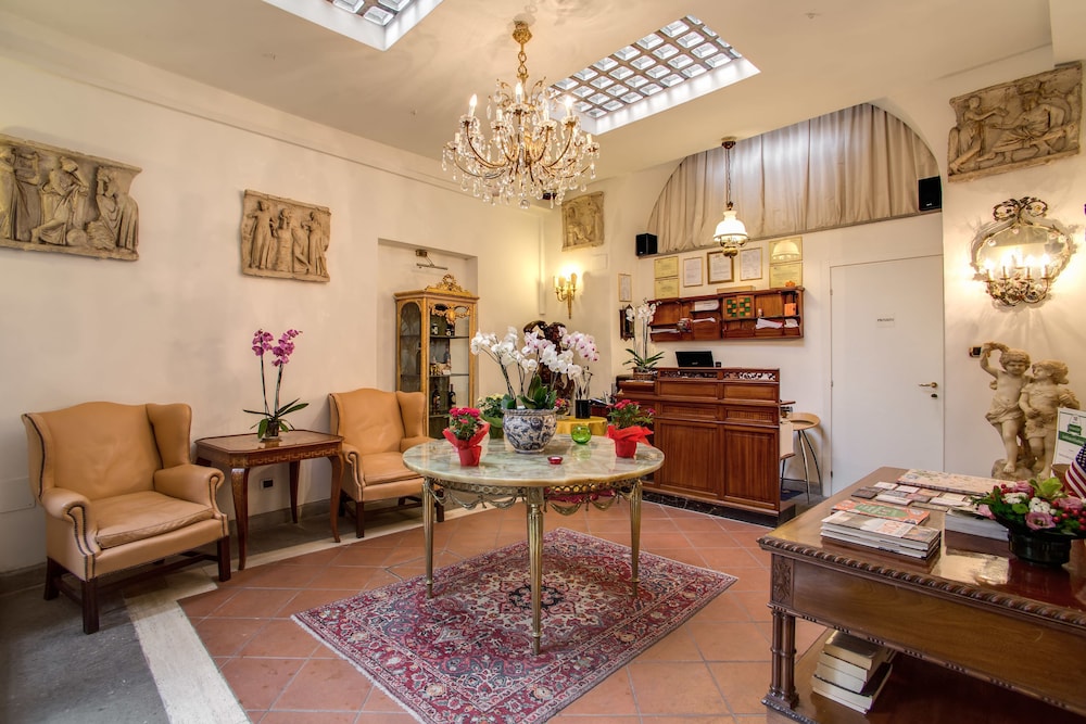 Navona Gallery & Garden Suites 2
