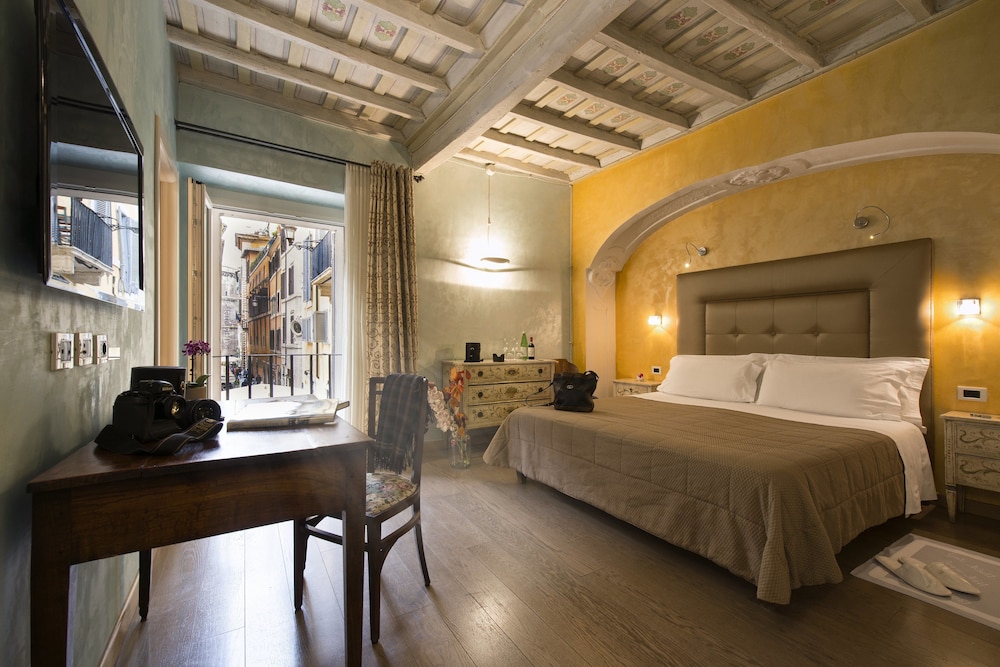 Relais Maddalena Camere In Roma 1