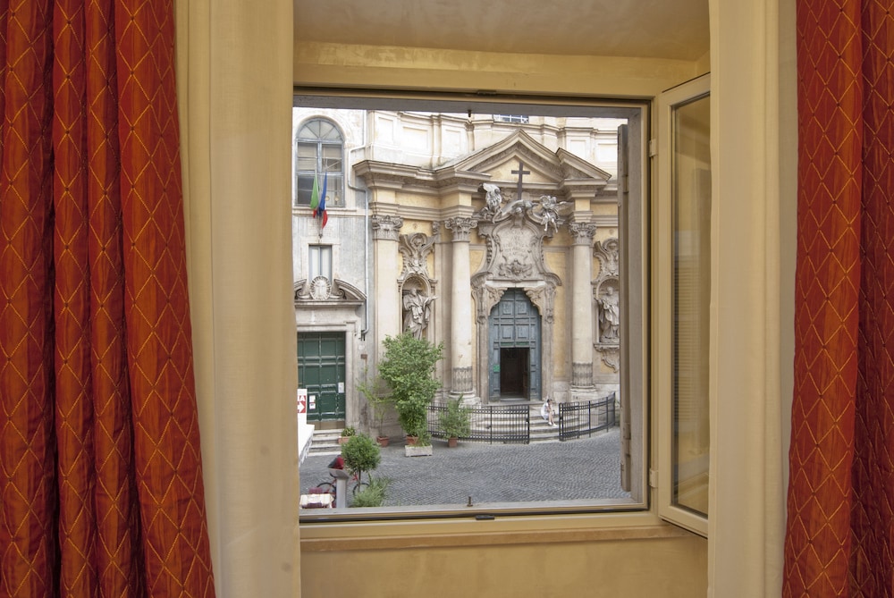 Relais Maddalena Camere In Roma 16