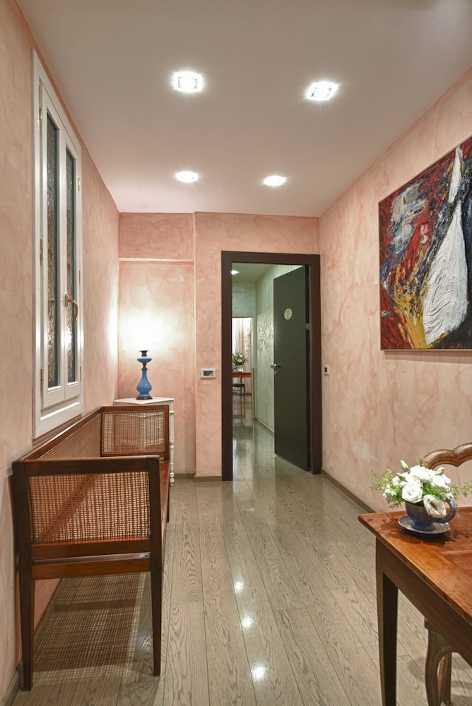 Relais Maddalena Camere In Roma 5