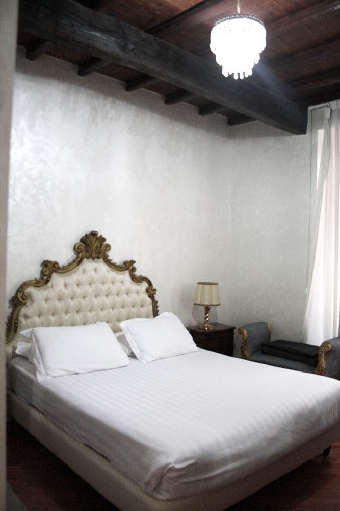 Piazza di Spagna Suites 17