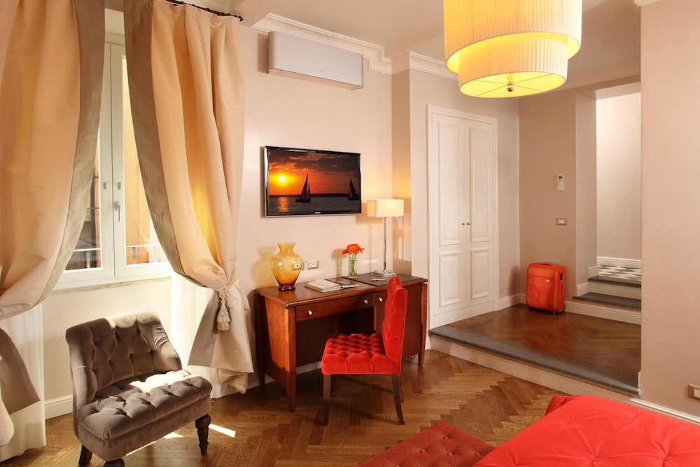 Vivaldi Luxury Rooms 15