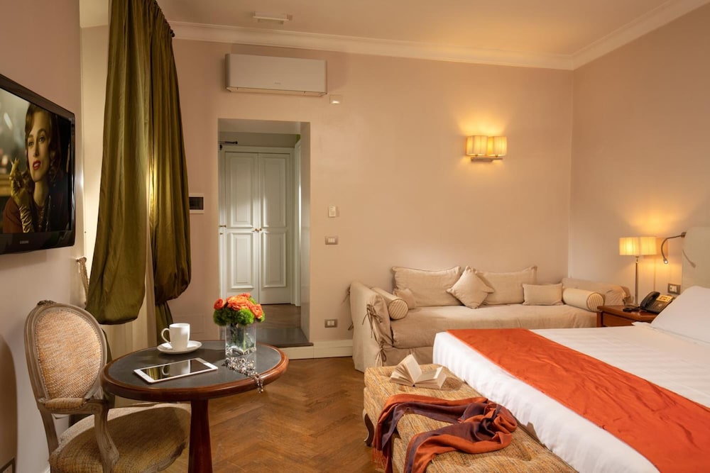 Vivaldi Luxury Rooms 12