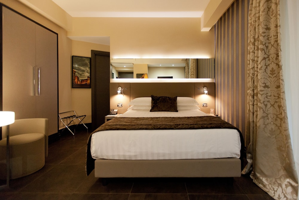 Quirinale Luxury Rooms 9