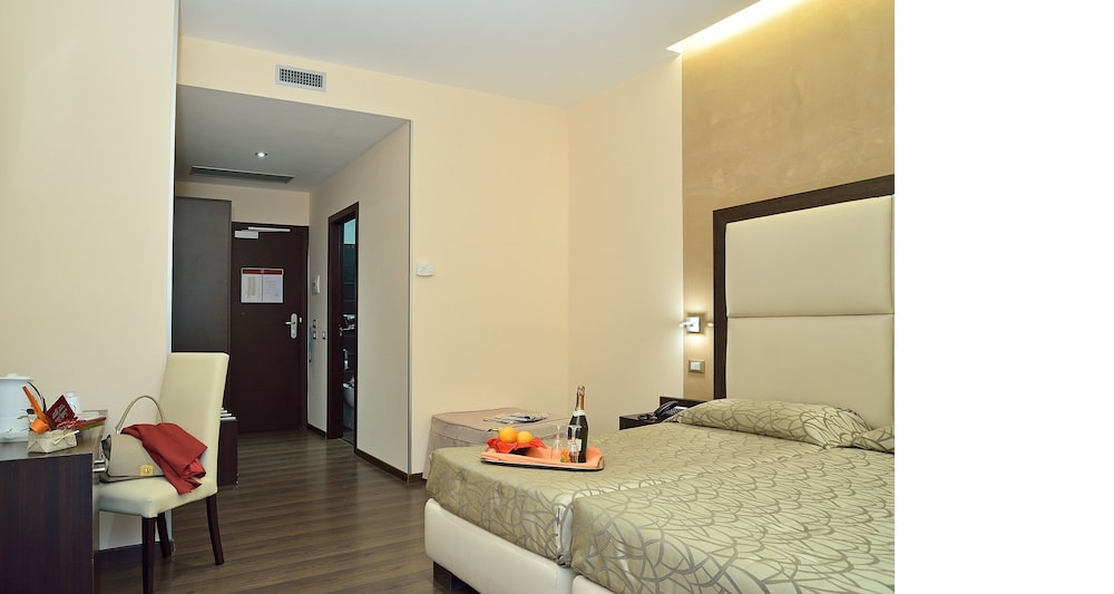 Catone District Hotel 9