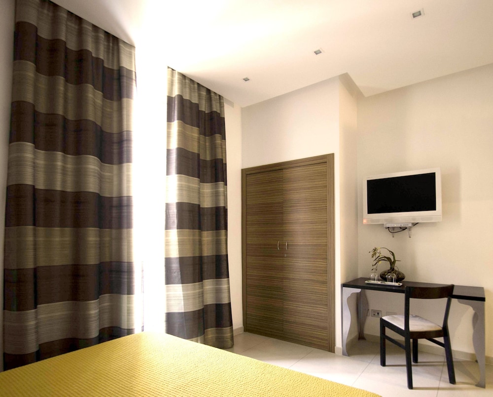 Interno 5 8