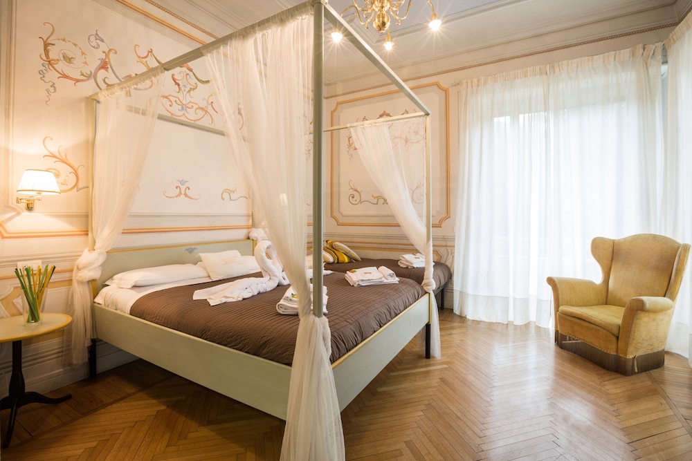 B&B Suites Piazza Del Popolo 4