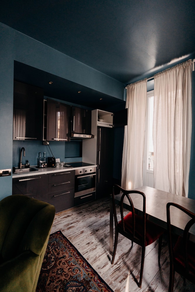 Aethos Milan 23