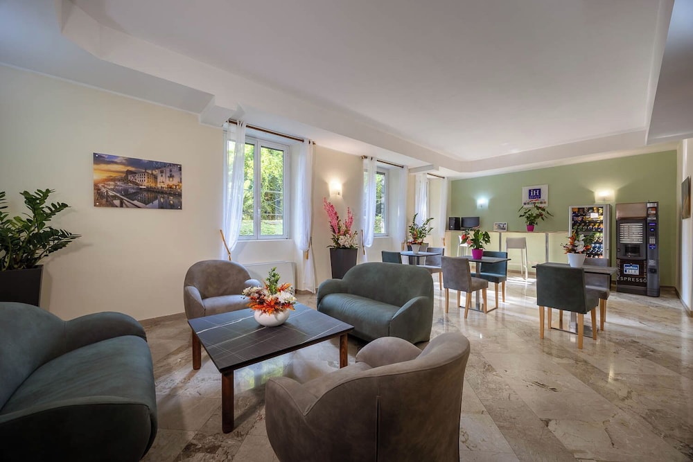iH Aparthotel Milano Argonne Park 4