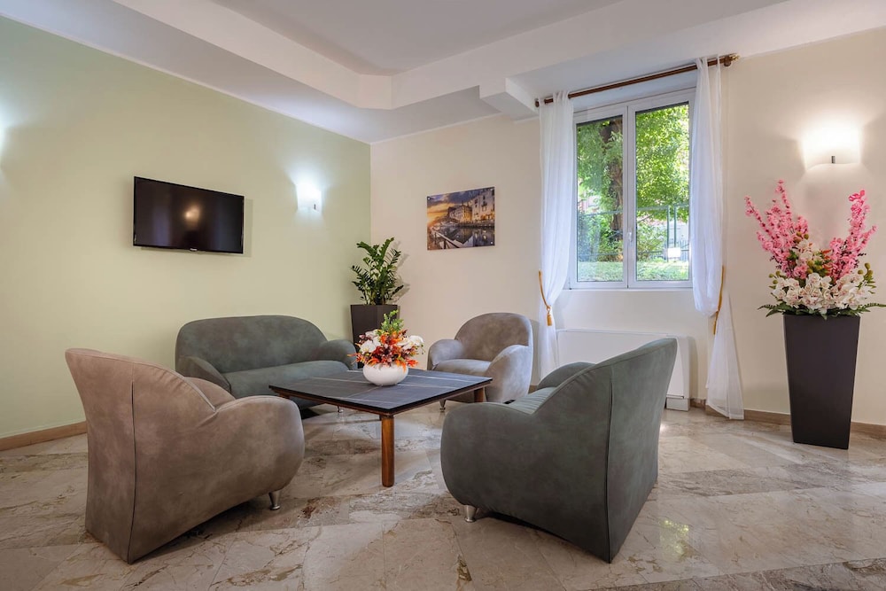 iH Aparthotel Milano Argonne Park 3