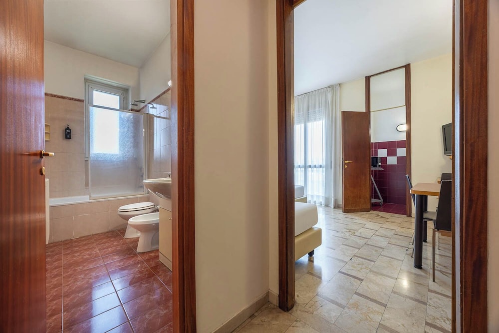 iH Aparthotel Milano Argonne Park 9