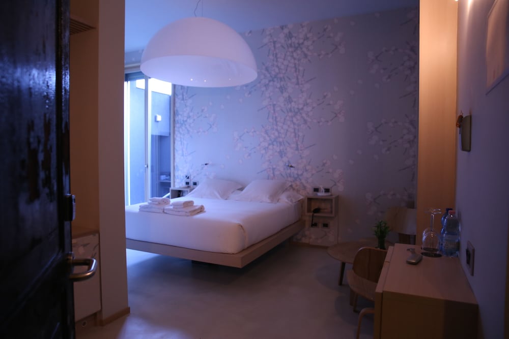 NU Hotel 6