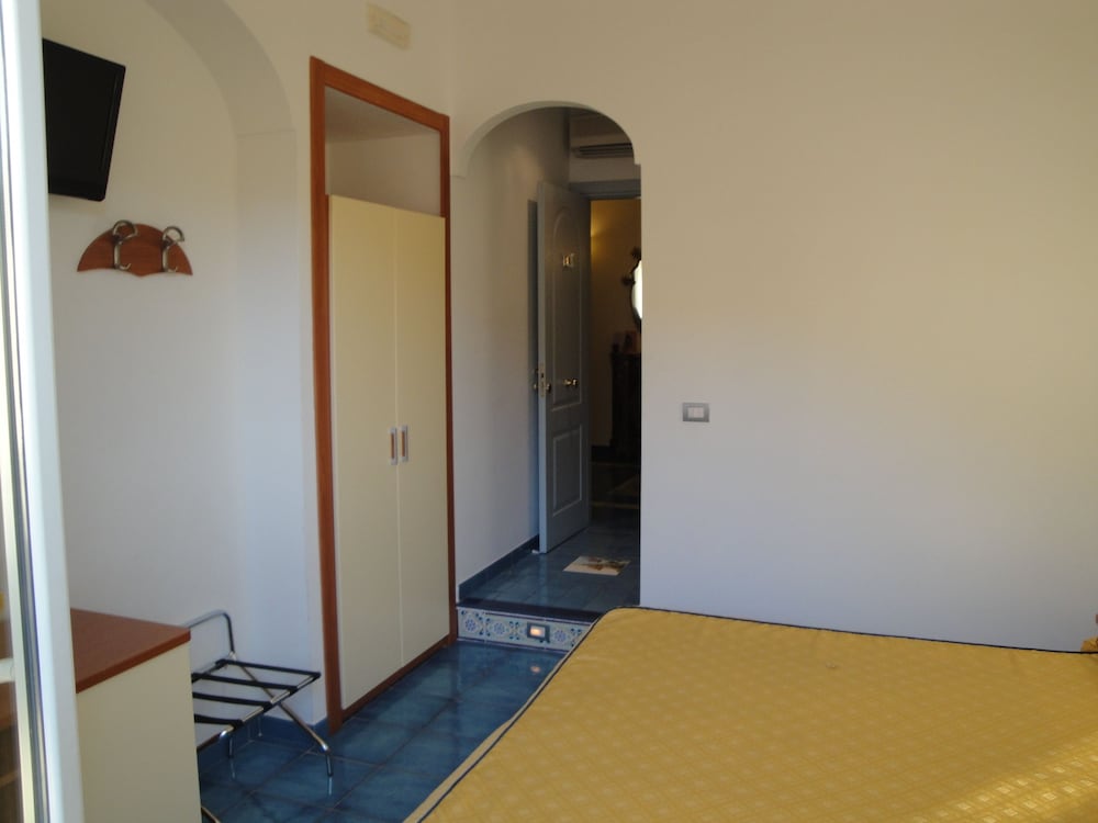 Meublè Casa Mannini 11