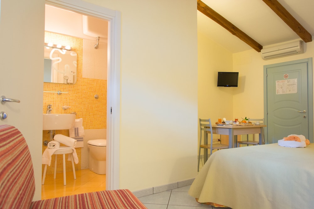 Minihotel IRIS 10