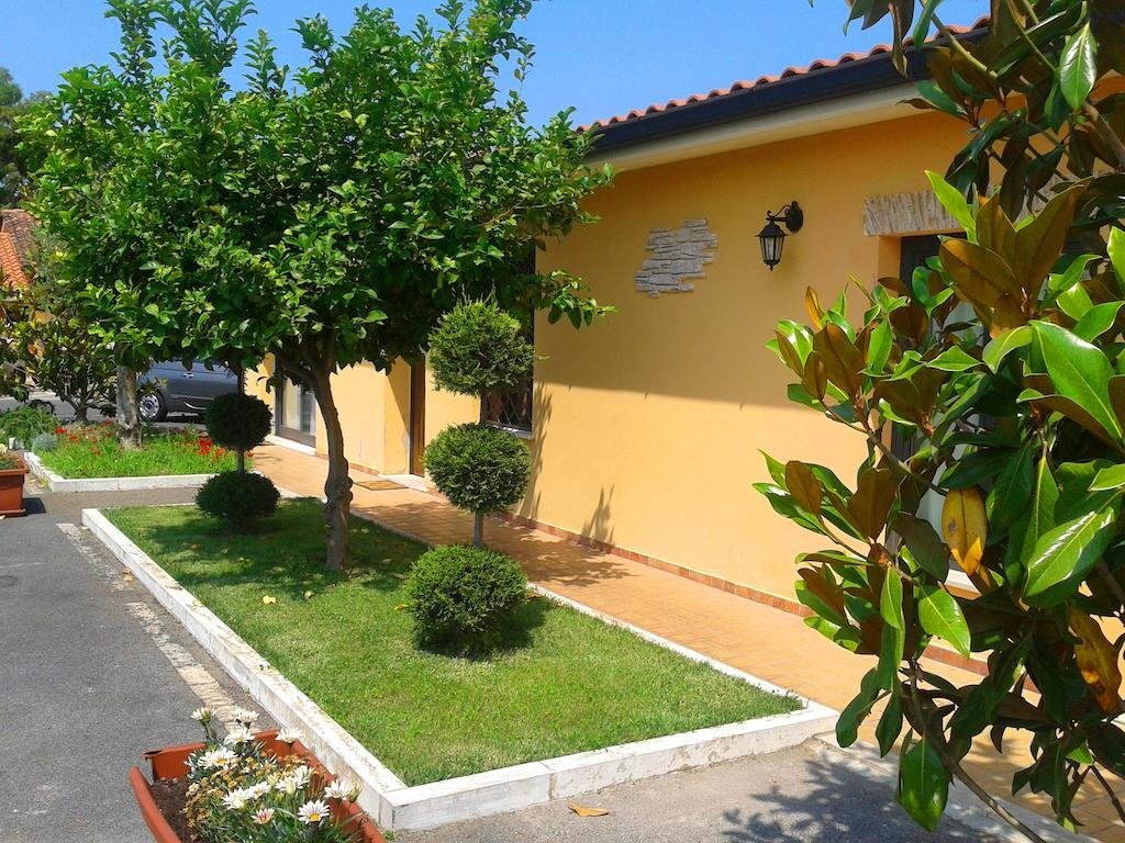B&B HOTEL Pomezia Cortese 17