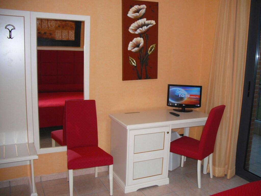 B&B HOTEL Pomezia Cortese 19