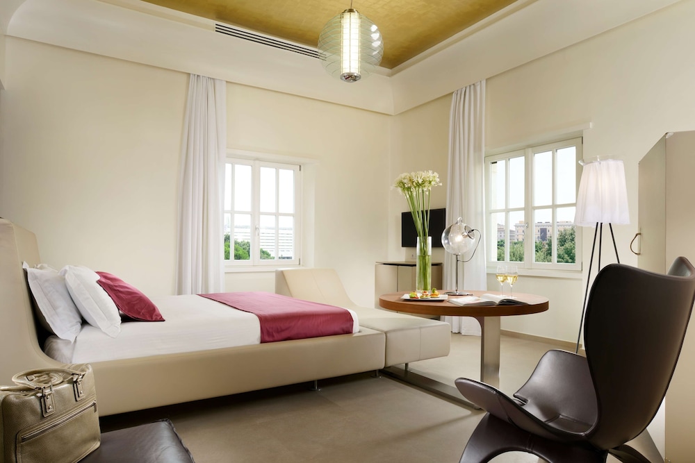 Palazzo Montemartini Rome, A Radisson Collection Hotel 8