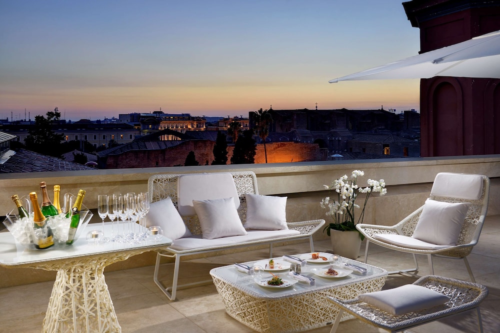 Palazzo Montemartini Rome, A Radisson Collection Hotel 3