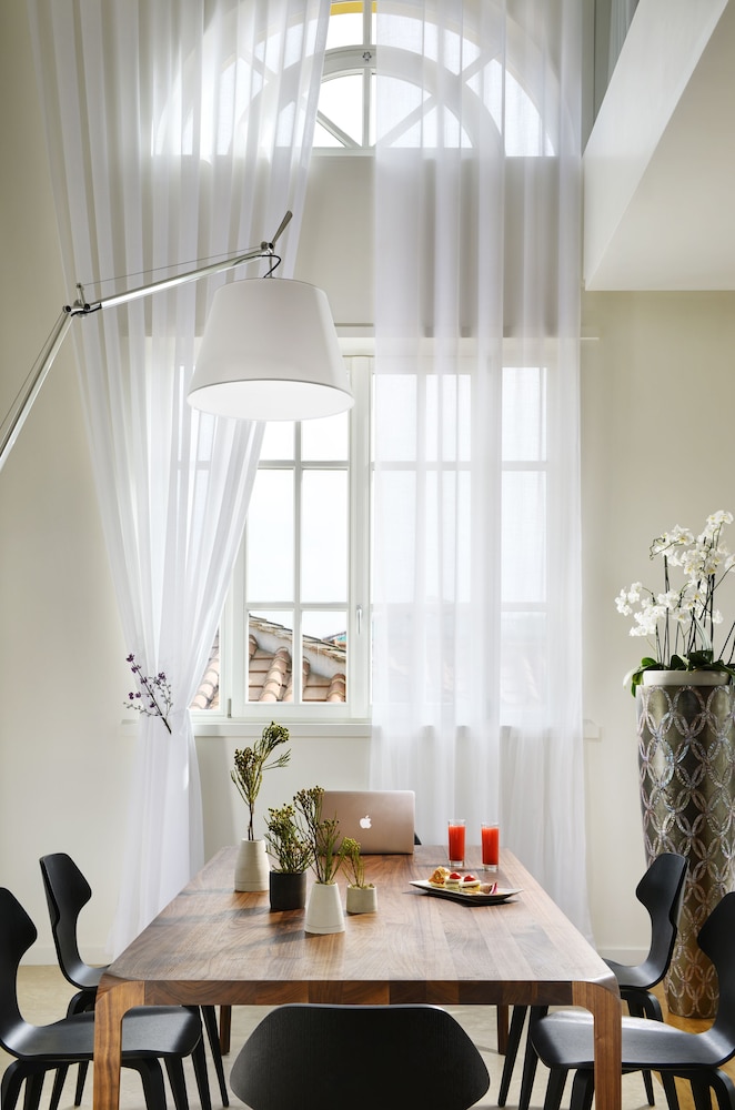 Palazzo Montemartini Rome, A Radisson Collection Hotel 11