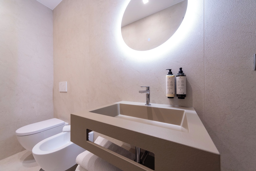 San Carlo Suite 24