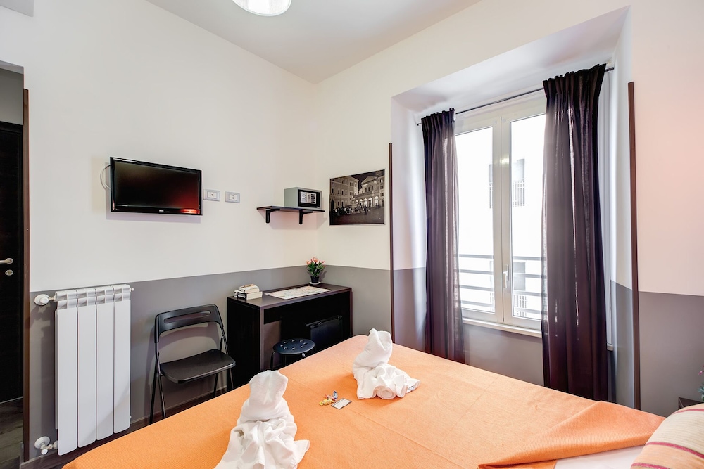 MF Hotel 17