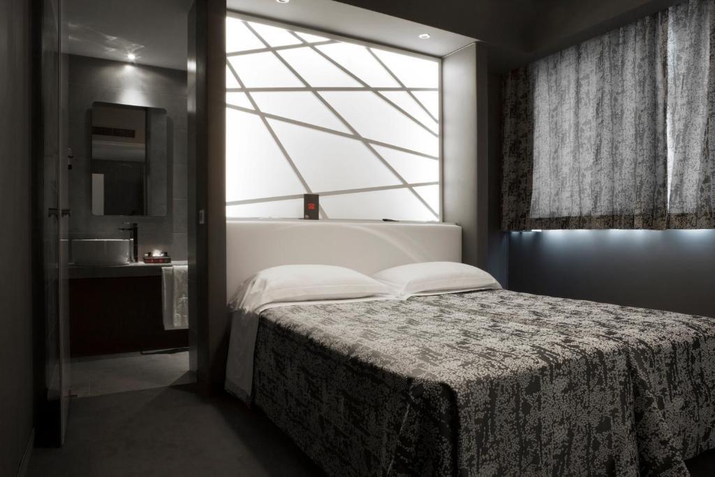 Moderno Hotel Roma 8