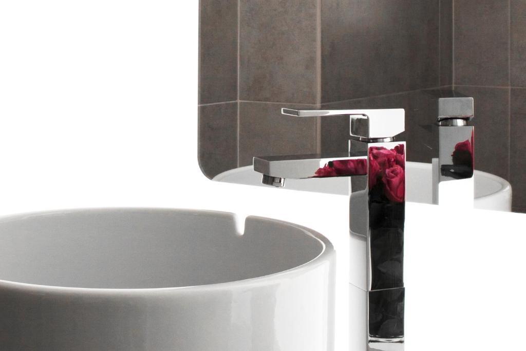 Moderno Hotel Roma 7