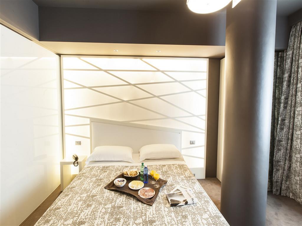 Moderno Hotel Roma 4