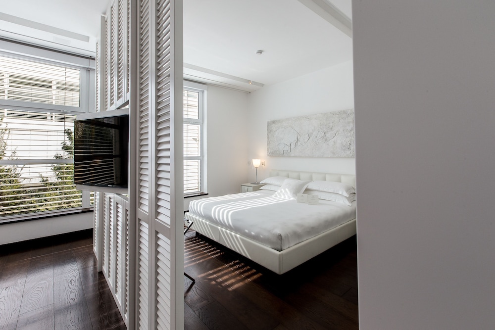 Magna Pars Suites 11
