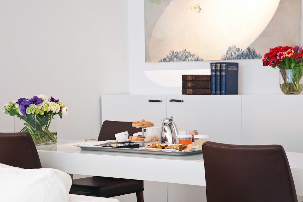 Magna Pars Suites 15