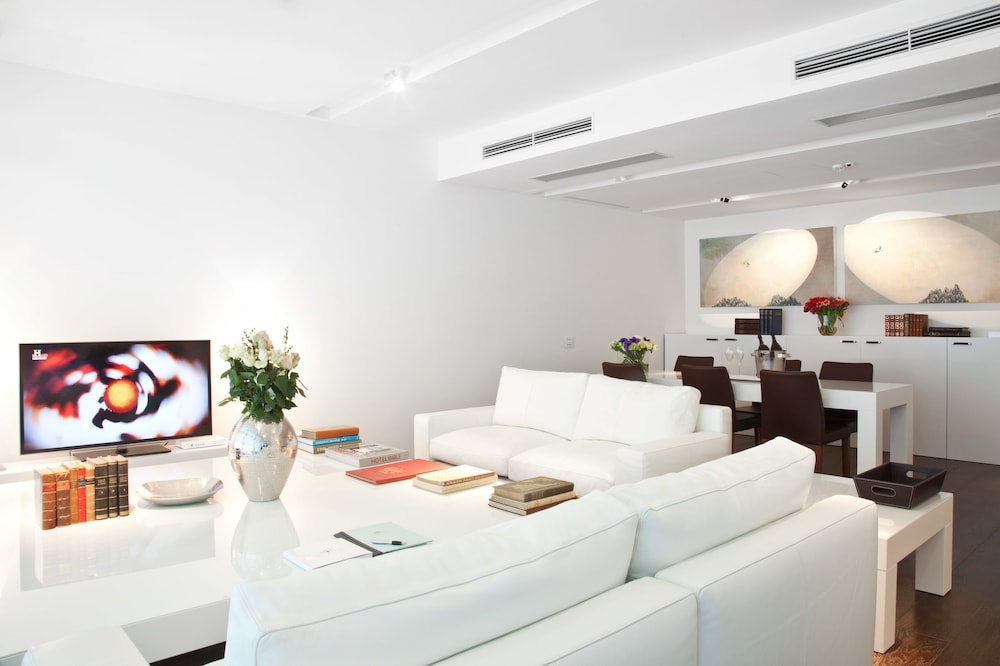 Magna Pars Suites 18