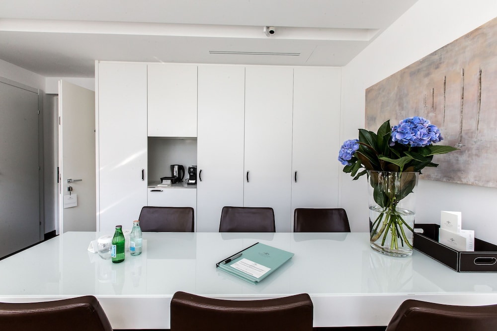 Magna Pars Suites 12